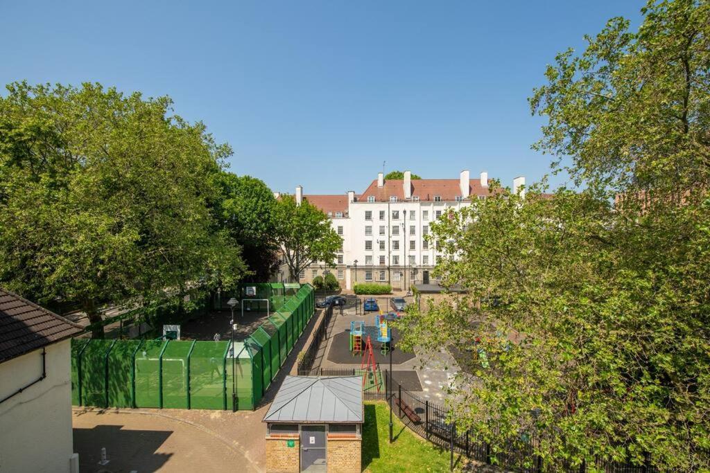 Charming 2 Bedroom Flat In The Heart Of Kings Cross, London Exterior foto